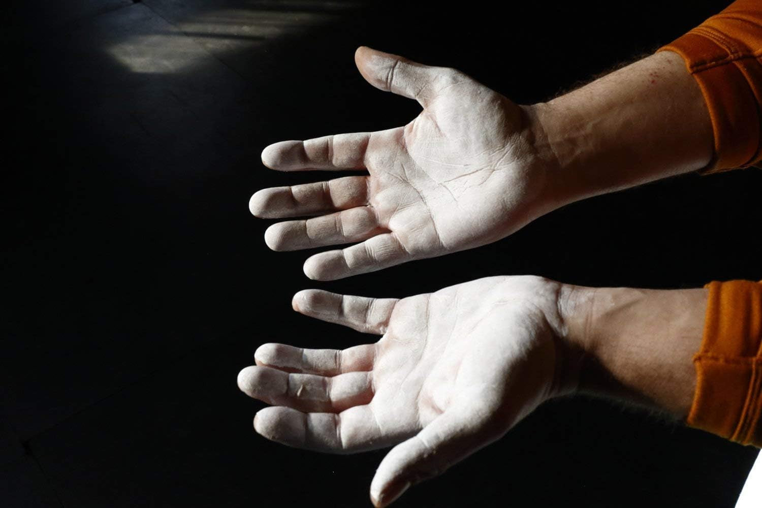 Premium Liquid Chalk for Enhanced Grip - Ideal for Weightlifting, Cross Training, and Pole Dance
